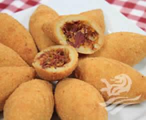 Bolinho De Carne Seca