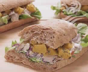 Sanduíche Peito De Peru E Manga